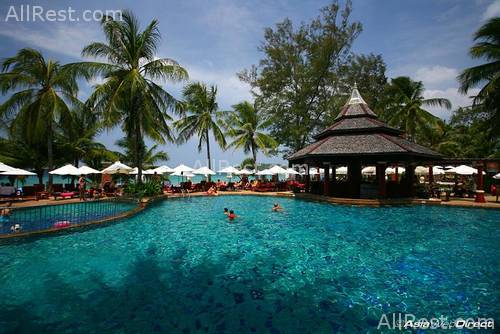 Kata Beach Resort & Spa 32